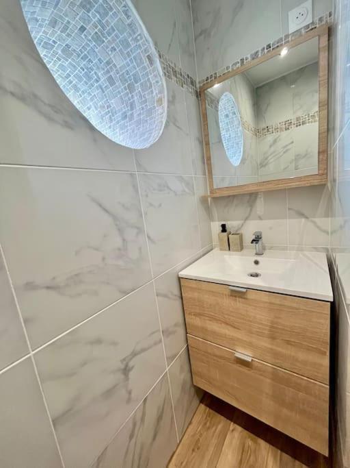 T2 Renove A 15 Min De Lyon Apartamento Pierre-Bénite Exterior foto